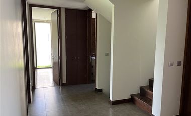 Casa en Arriendo en Av. Alcalde Delano, Av Los Trapenses