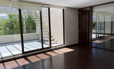 Casa en Arriendo en Av. Alcalde Delano, Av Los Trapenses