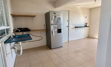 Departamento Seminuevo  en Venta con Balcón en Xonacatlán