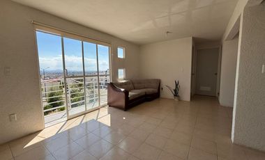 Departamento Seminuevo  en Venta con Balcón en Xonacatlán