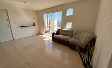 Departamento Seminuevo  en Venta con Balcón en Xonacatlán
