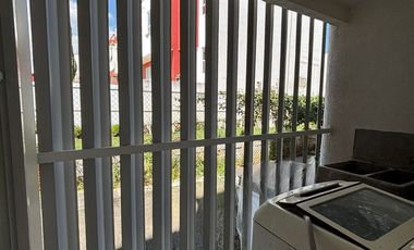 Departamento Seminuevo  en Venta con Balcón en Xonacatlán