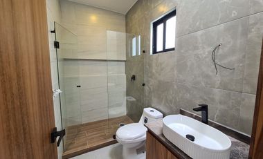 Casa en Venta En Lomas Diamante / 4 recámaras