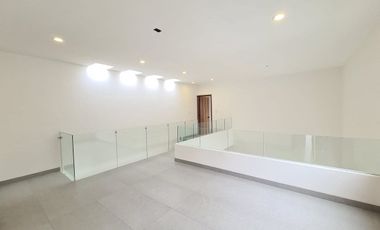 Casa en Venta En Lomas Diamante / 4 recámaras