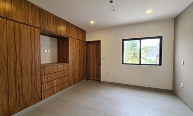 Casa en Venta En Lomas Diamante / 4 recámaras