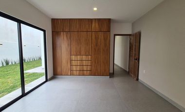 Casa en Venta En Lomas Diamante / 4 recámaras