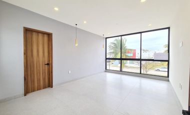 Casa en Venta En Lomas Diamante / 4 recámaras