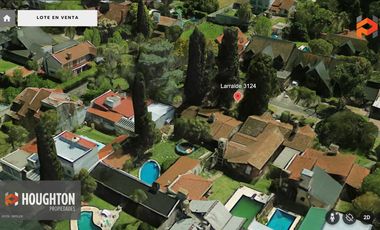 Terreno de 734m2 en CASTELAR NORTE (sobre Larralde en su parte angosta)