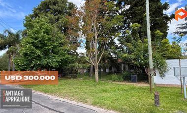 Terreno de 734m2 en CASTELAR NORTE (sobre Larralde en su parte angosta)