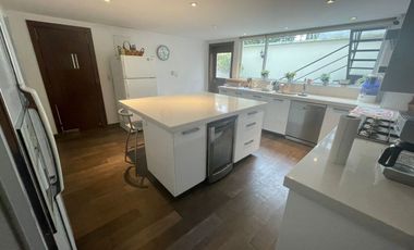 CASA EN VENTA EN LOMAS DE CHAPULTEPEC, MIGUEL HIDALGO