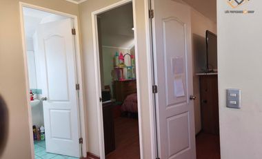 Casa en arriendo c/ estacionamiento en Nos