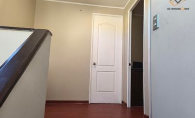 Casa en arriendo c/ estacionamiento en Nos