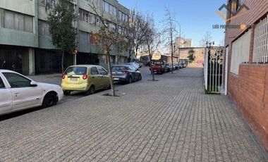 Departamento en venta c/ estacionamiento en Matta