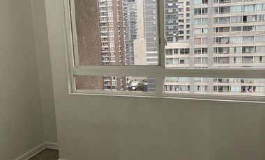 Departamento en arriendo c/ estacionamiento en Barrio Diez de Julio