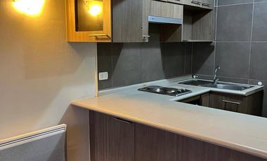 Departamento en arriendo c/ estacionamiento en Barrio Diez de Julio