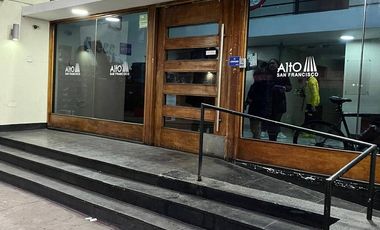 Departamento en arriendo c/ estacionamiento en Barrio Diez de Julio