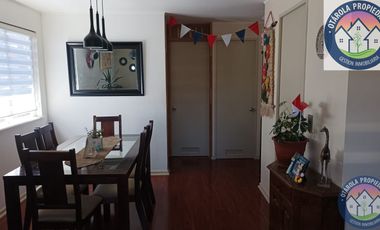 Casa en venta c/ estacionamiento en Sector Poniente