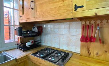 CASA SÓLIDA EN PASAJE TRANQUILO DE QUINTA NORMAL