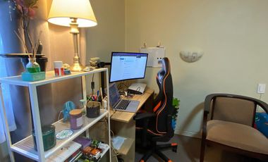 CASA SÓLIDA EN PASAJE TRANQUILO DE QUINTA NORMAL