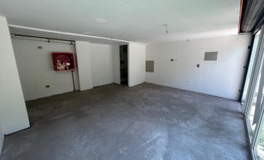 VENTA DE LOCALES CON CONTRATOS VIGENTES POR 2 AÑOS