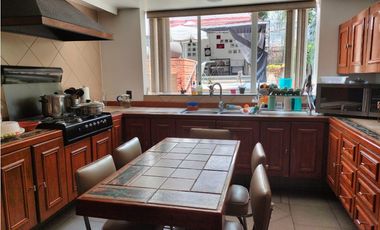 HERMOSA RESIDENCIA EN CIRCUITO ECONOMISTAS, CON ESTUPENDOS ESPACIOS