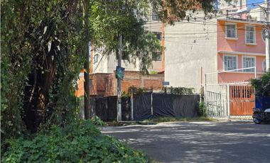 TERRENO EN ESQUINA PARA INVERSIONISTAS CON PROYECTO DE DEPARTAMENTOS