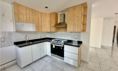 Casa en venta en Jiutepec Morelos en fraccionamiento y alberca propia