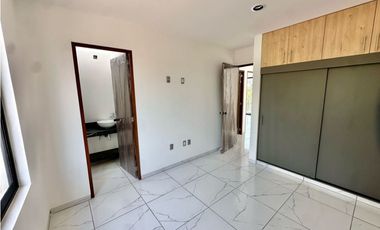 Casa en venta en Jiutepec Morelos en fraccionamiento y alberca propia
