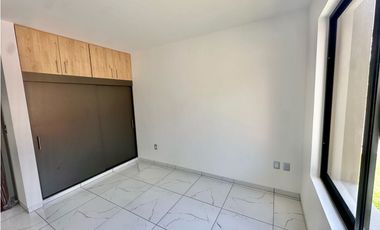 Casa en venta en Jiutepec Morelos en fraccionamiento y alberca propia