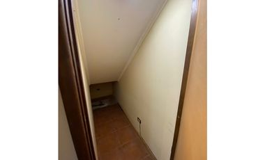 SE ARRIENDA CASA VILLA ALEMANA CENTRO IDEAL INSTITUCIONES