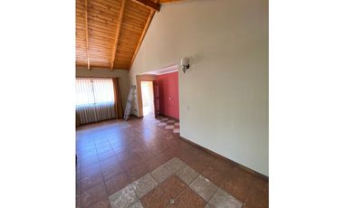 SE ARRIENDA CASA VILLA ALEMANA CENTRO IDEAL INSTITUCIONES