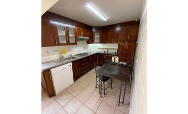 SE ARRIENDA CASA VILLA ALEMANA CENTRO IDEAL INSTITUCIONES