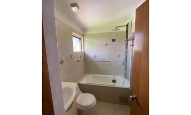 SE ARRIENDA CASA VILLA ALEMANA CENTRO IDEAL INSTITUCIONES