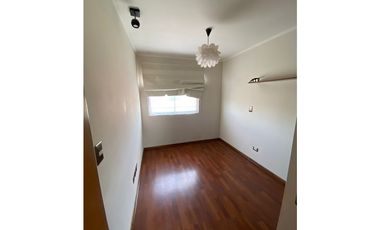 SE ARRIENDA CASA VILLA ALEMANA CENTRO IDEAL INSTITUCIONES