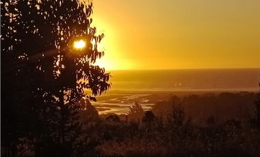 Excelente Terreno con Vista al Mar