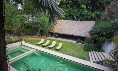 Casa en Renta en la Colonia Seattle con alberca y elevador moderna