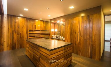 Casa en Renta en la Colonia Seattle con alberca y elevador moderna