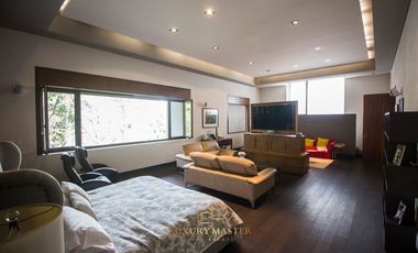 Casa en Renta en la Colonia Seattle con alberca y elevador moderna