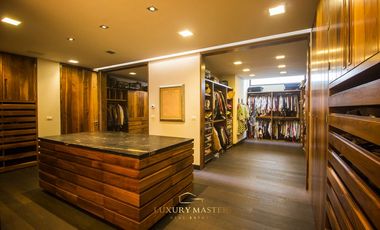 Casa en Renta en la Colonia Seattle con alberca y elevador moderna