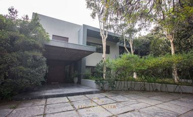 Casa en Renta en la Colonia Seattle con alberca y elevador moderna