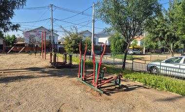 Casa en venta 2D y 1B. Lomas del Maipo condominio cerrado