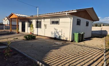 Casa en venta 2D y 1B. Lomas del Maipo condominio cerrado