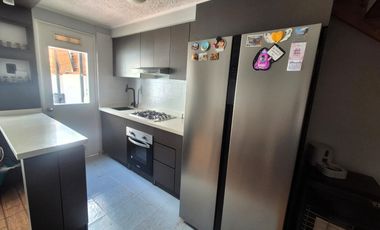 Casa en venta 2D y 1B. Lomas del Maipo condominio cerrado