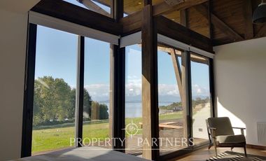 Espectacular casa a pasos del lago Ranco