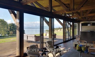 Espectacular casa a pasos del lago Ranco