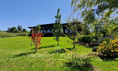 Espectacular casa a pasos del lago Ranco