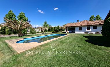 Gran casa en exclusivo sector