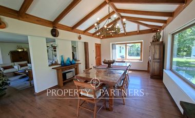 Gran casa en exclusivo sector