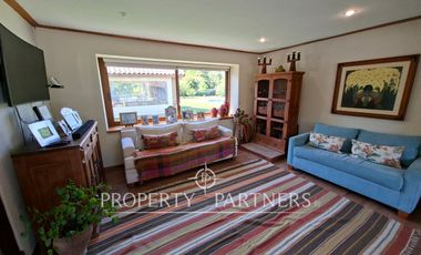 Gran casa en exclusivo sector