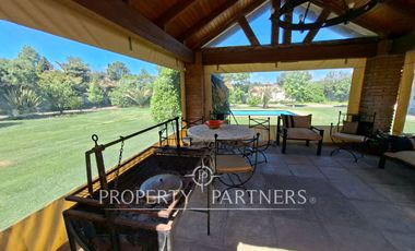 Gran casa en exclusivo sector